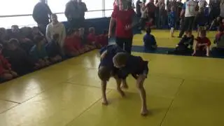Самбо Первая мельница в жизни на соревновании. 7 лет