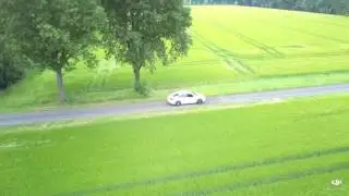 Ein Auto im Kornfeld - Activ Track mit der Drohne Mavic Pro von DJI