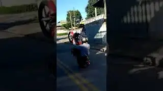 Grau sem as m&atilde;o mlk ruim