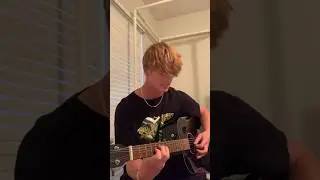 I Think I&rsquo;m OKAY - @mgk 🤘🎸 #machinegunkelly #mgk #travisbarker #poppunk #acousticcover