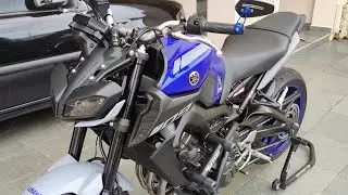 MT09 em manutenções de sábado! verificação de iluminação.