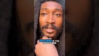 What does it mean to be &ldquo;successful&rdquo;? 🤔 #freeformlocs #locjourney #lifelessons #locs #naturalhair