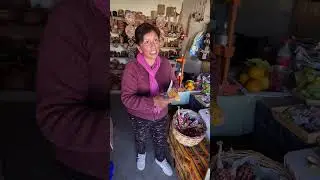 2078- Adrián Maggi.  Severa Cruz explica como hace la humita. Tilcara.