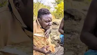 African Bush Life | A Sudden Moment While Eating.#shorts #africantribe