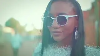 nilly fashion  spot