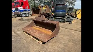25.001 - Offered for sale! CW10 kantelbak / schwenkl&ouml;ffel / tiltbucket 150CM