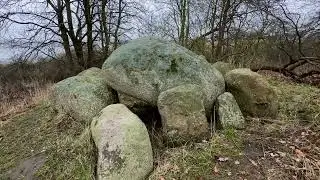Why did people build Dolmens here? Goldbusch Dolmen, Altensien, Germany | The Prehistoric Tourist