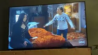 Harris tells Jackie that she's pregnant! 🤰