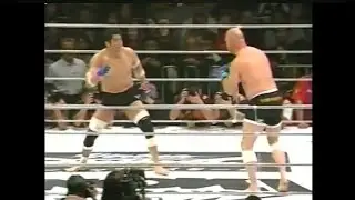 Nobuhiko Takada vs. Mike Bernardo (31/12/2001)