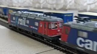 Ten minutes of Gotthardbahn trains in the living room