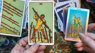Original Rider Waite Smith Tarot vs. Reflective Tarot: A Comparison!