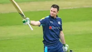 Peter makes Handscomb contribution