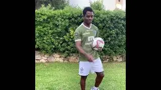Ogbeche Freestyle football skills