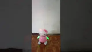 hello kitty dancing