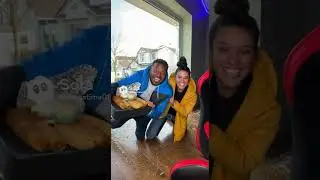 Они прилетели с невероятной скоростью.
