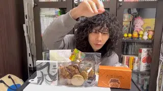 新年一発目とりあえずクッキー色々食うわ