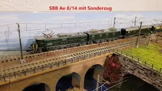 SBB Ae 8/14 (Minitrix 12426) mit Sonderzug Spur N