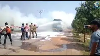 Petrol Tanker Catches Blaze in Visakhapatnam, Driver Escapes Unhurt | Overseas News