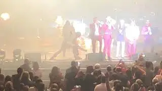 Mon La Ferte y Juanes en San Jose No te Fumes y Amárrame