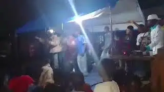 En concert Zone interdit muzik dans le noir 