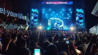 We can't stop - Miley Cyrus live @ Sunny Hill Festival