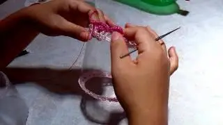 Porta papel em pet e crochê