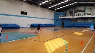 Velocidad de arranque en zig zag con bote combinado de ataque direccionado