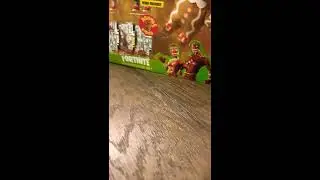 Fortnite Gingerbread set unboxing