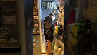 Ultim&aacute;tn&iacute; prank - Charlie v ledničce🥶🤣🤣 #funny #youtubeshorts #czech #prank #ice