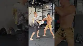 Muay Thai training ⚔️ #muaythaitechnique #muaythailife #muaythaiclass