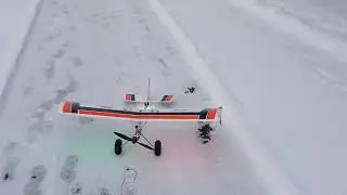 Taking off and a BUTTER LANDING with the Eflite Slow Ultra Stick 🛫❄️🛬#rcplanes#rcfun#Eflite#S.U.S#rc