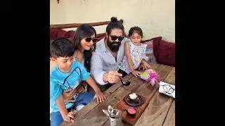 ROCKING STAR YASH FAMILY SHORTS💕YASH FAMILY VIRAL SHORTS ROCKY BHAI  RADHIKA PANDIT #youtubeshorts 😲
