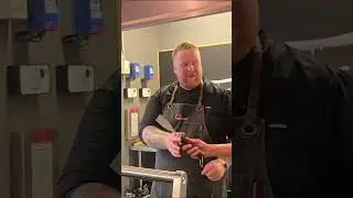 The perfect flipper is a scraper!  #cooking #bestburgerrecipe #bestburgers #bestsmashburgers