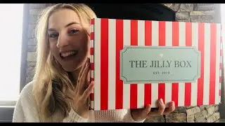 Распаковываем первую Jilly Box!