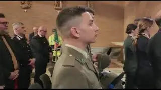 Il comandante della Caserma Berardi - III Alpini di Pinerolo ringrazia il vescovo Derio