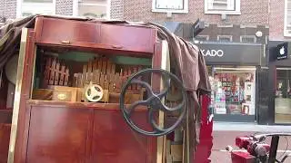 Leiden Draaiorgel Drehorgel Street Organ Bloemenmeisje Haarlemmerstraat 14 april 2018