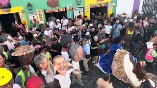 Desfile de cabezudos en Fiestas de la Calle San Sebastián