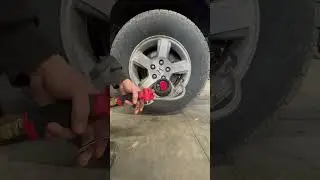 Snap on heavy duty tire inflator