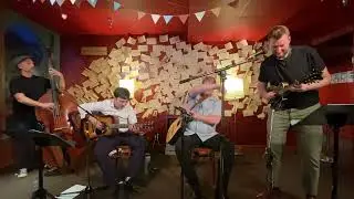 Puesta del Sol by The New Acoustic Collective Live at Red Rock Coffee