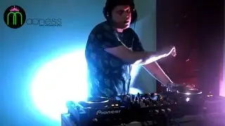 Marva Live 001