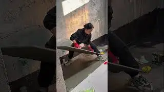 This Tile Setting Technique Makes Floors Look Flawless#ConstructionSkills #FloorTiling