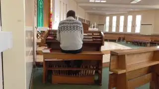 Christ is alive! Let Christians sing - Compton 'Cantata' electrone organ