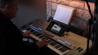 Words don't come easy - F.R. David (cover by DannyKey) on Yamaha keyboard Tyros 5