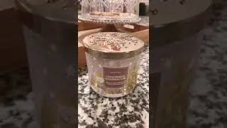 BATH AND BODY WORKS CANDLE GINGERBREAD MARSHMALLOW CANDLE REVIEW VLOGMAS SCENT OF THE DAY