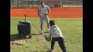 Baseball fundamentals skills! &iexcl;Habilidades fundamentales del b&eacute;isbol!
