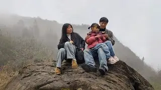 带老婆女儿去旅行，来到镇雄看赤水河源，晚上牛肉火锅吃过瘾Taking my wife and daughter on a trip