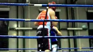 Francesco Caletti (Boxe Lugo)  vs  Gaudenzi (Italica Boxe)  3 round e verdetto