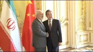 Chinese Foreign Minister Meets Iranian Counterpart on Iran Nuclear Issue