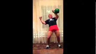 Fedor Fuglev * World Champion *  Kettlebell Snatch 24 kg - 601 reps -one hand switch