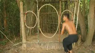 Build Hobbit House In Forest